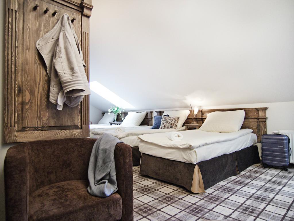 Five Stars Bed&Breakfast Wrocław Kamer foto