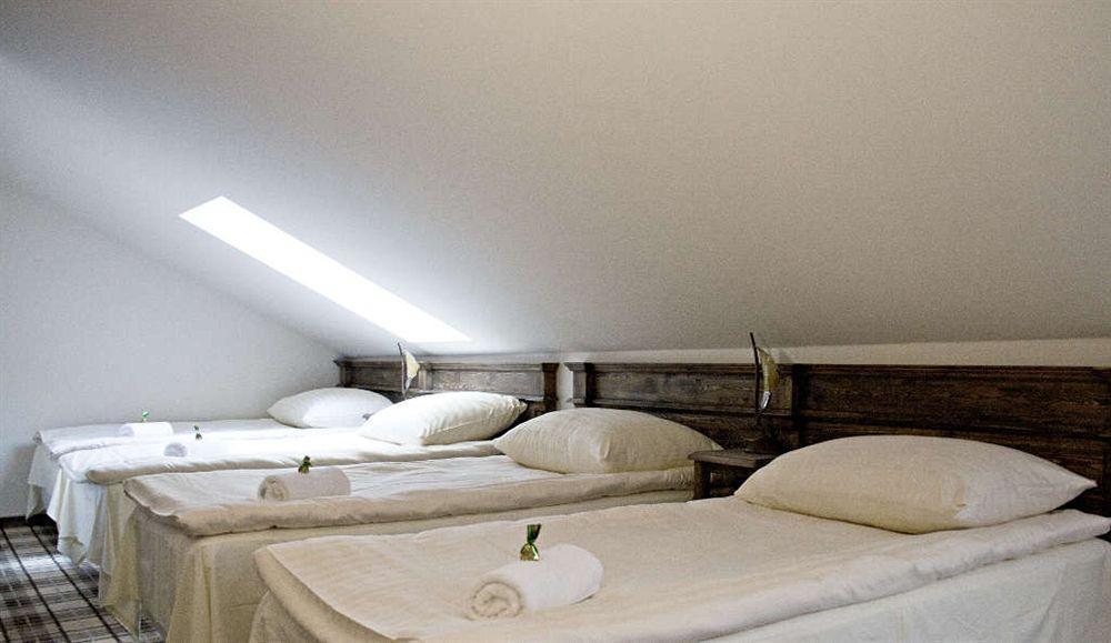 Five Stars Bed&Breakfast Wrocław Buitenkant foto