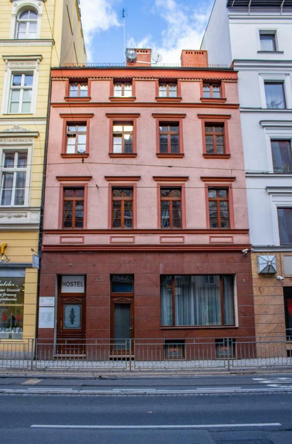 Five Stars Bed&Breakfast Wrocław Buitenkant foto